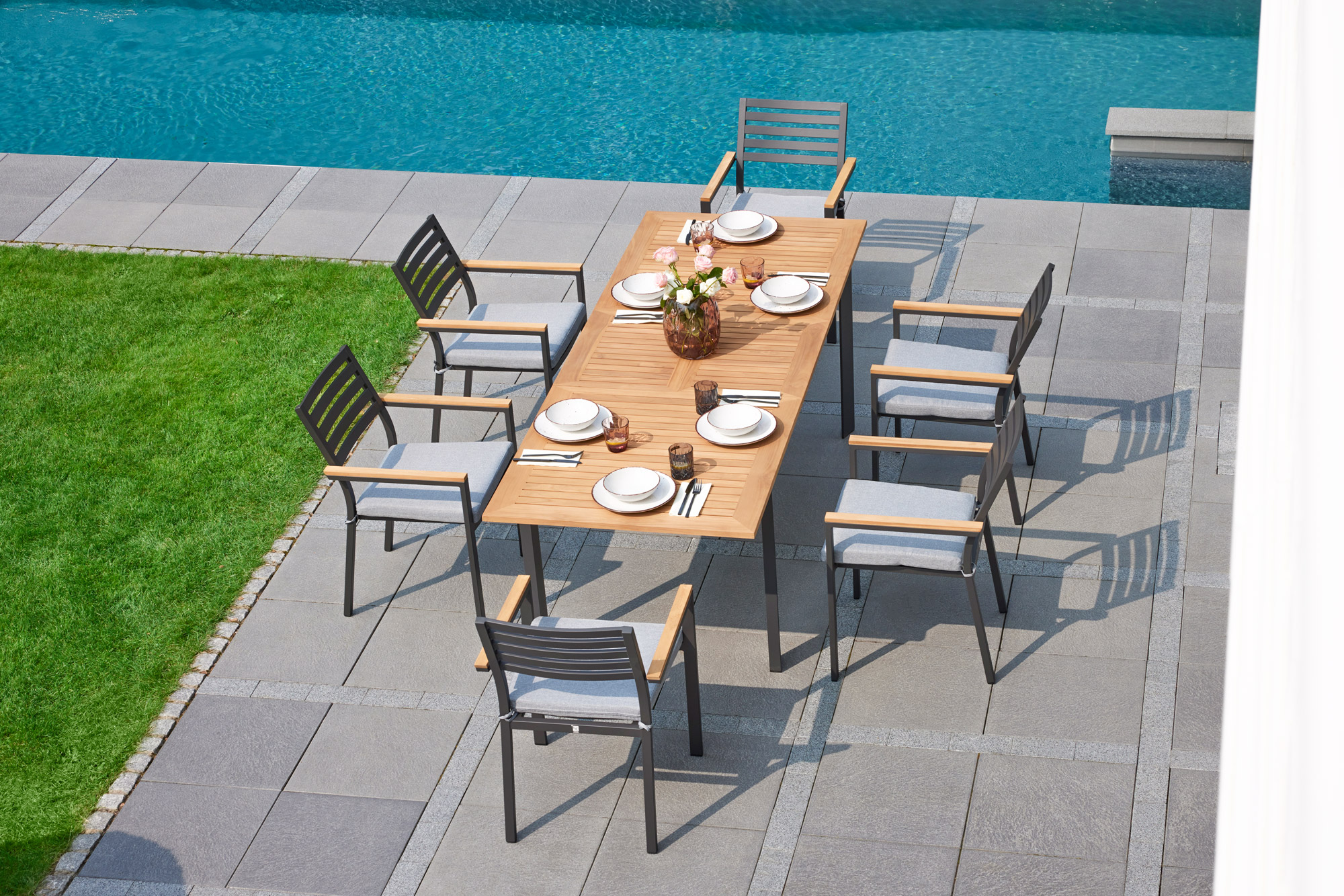 LC Garden »Welgardo« Dining Set VI mit ausziehbarem Teaktisch 180/240cm Gartenset Sitzgruppe anthrazit 7tlg.