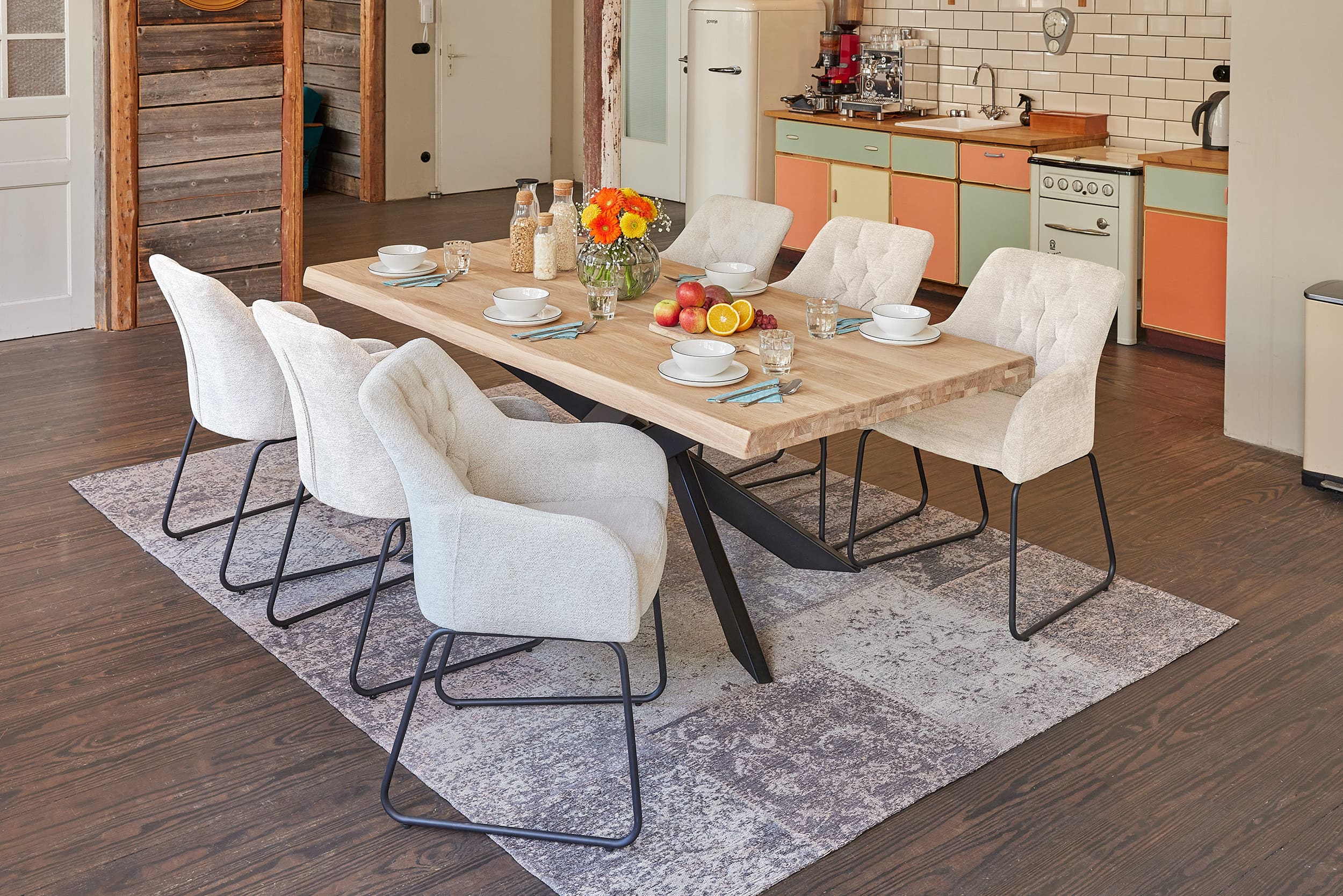 LC Home »Borkum« Dining Set III Eiche natur Stern-Fuß Sitzgruppe Teddystoff Creme