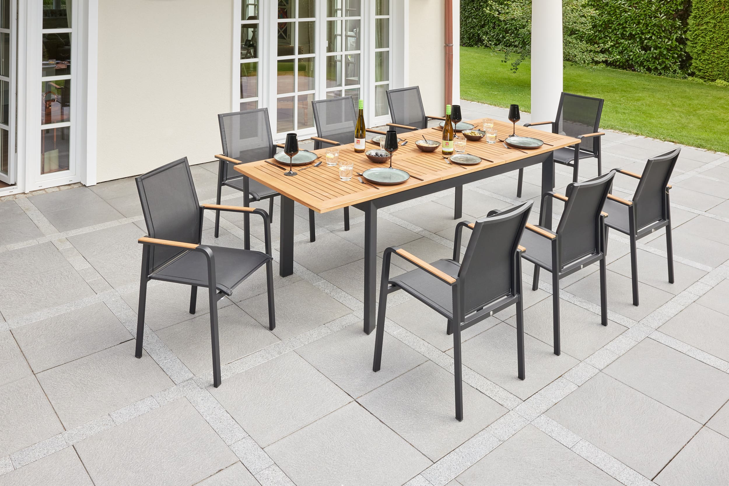 LC Garden »Unicamo Sunrest« Dining Set IV Textilen schwarz Teakholz 9tlg. Sitzgruppe Gartenset