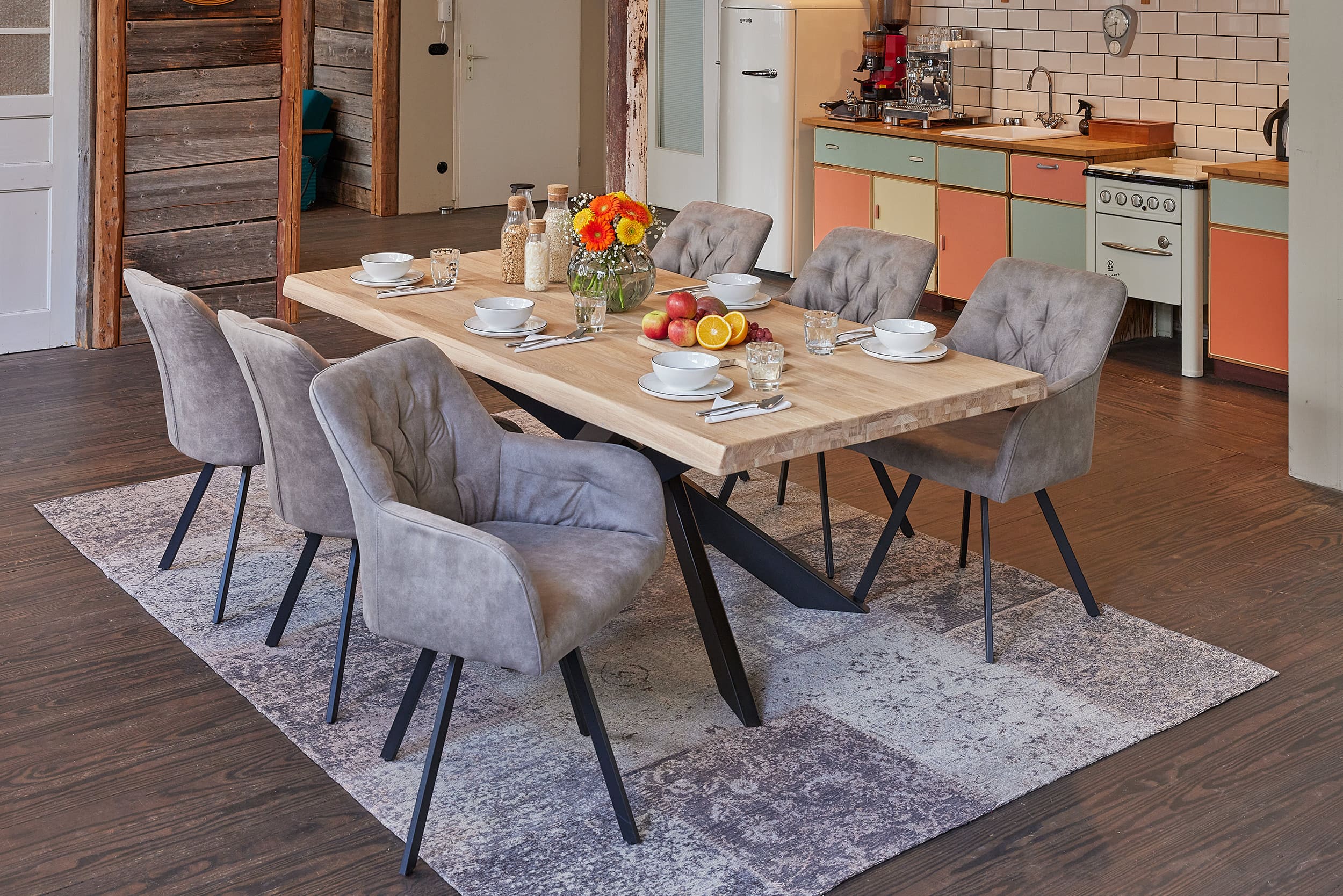 LC Home »Baltrum« Dining Set III Eiche natur Stern-Fuß Lederoptik Silber-Grau
